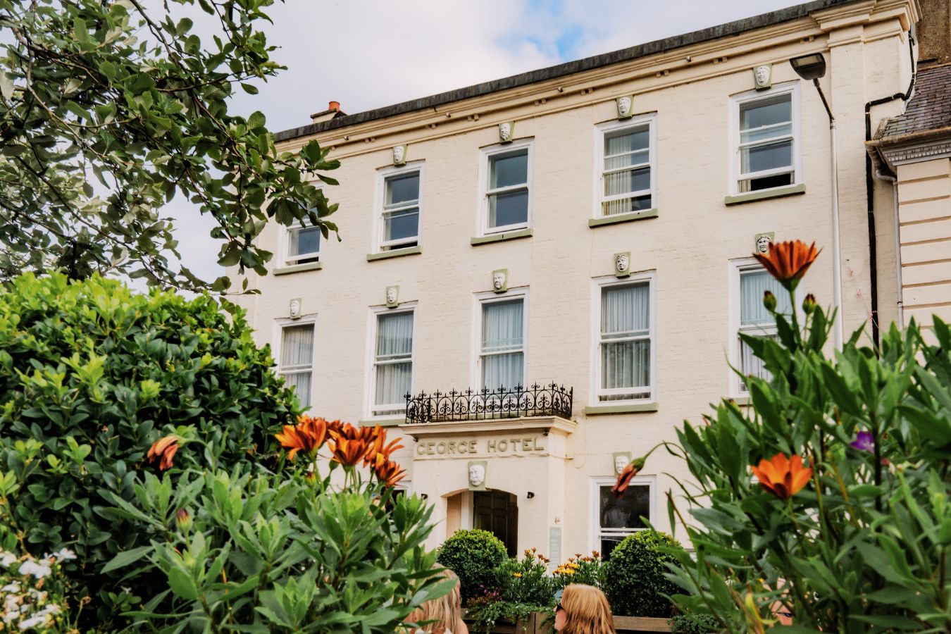 The George Hotel exterior
